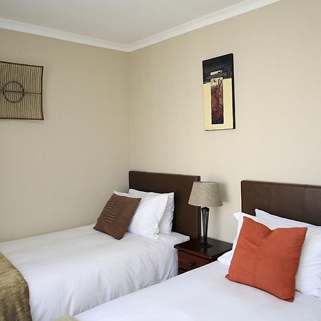 African Eagle Apartments Witfield Esterno foto