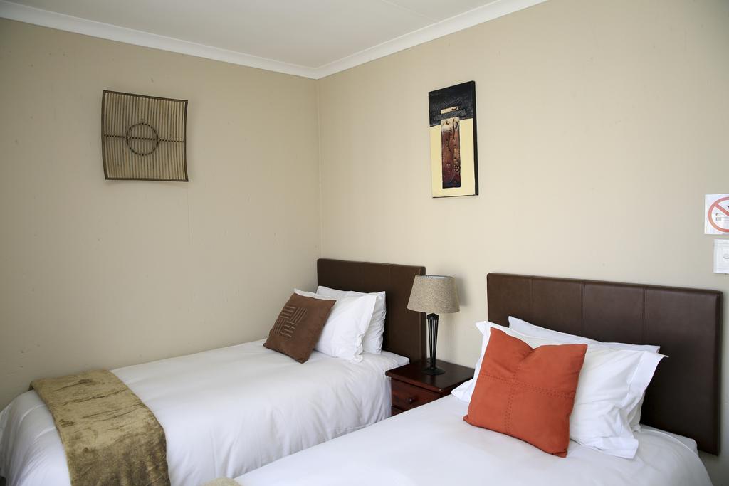 African Eagle Apartments Witfield Esterno foto