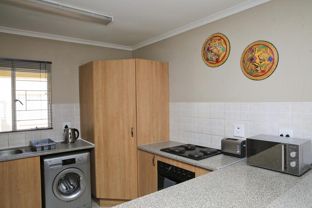 African Eagle Apartments Witfield Esterno foto
