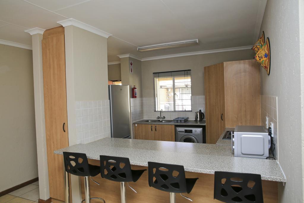 African Eagle Apartments Witfield Esterno foto