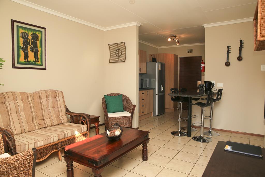 African Eagle Apartments Witfield Esterno foto